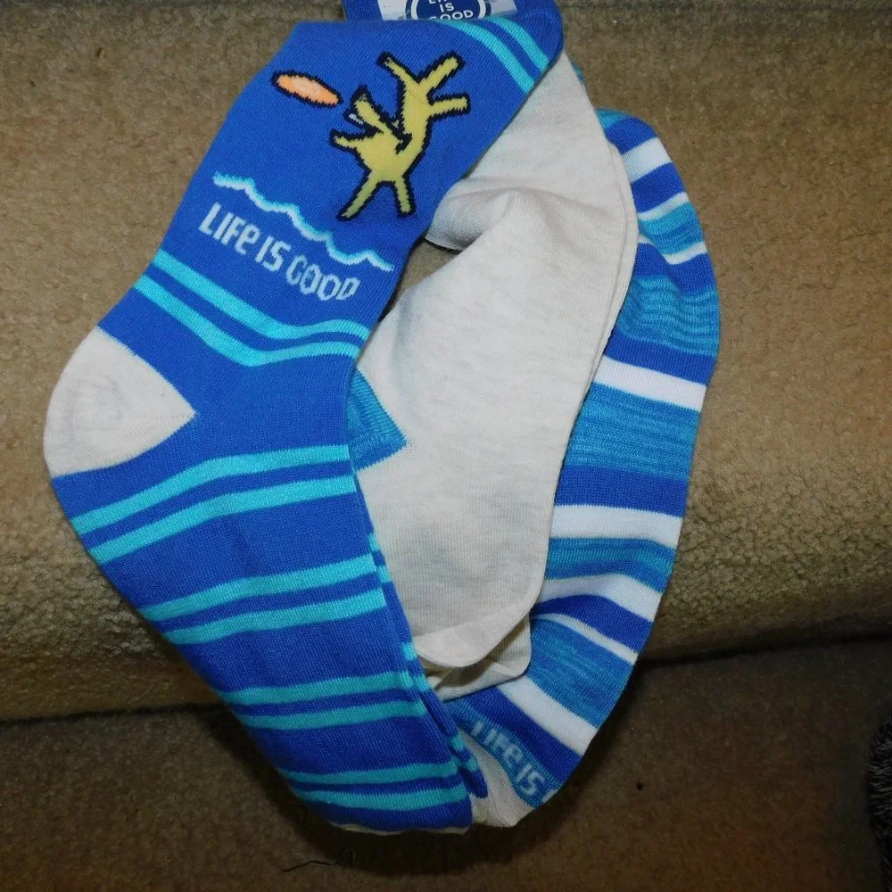 NWT 3 Prs LIFE IS GOOD Frisbee Dog Blue Socks
